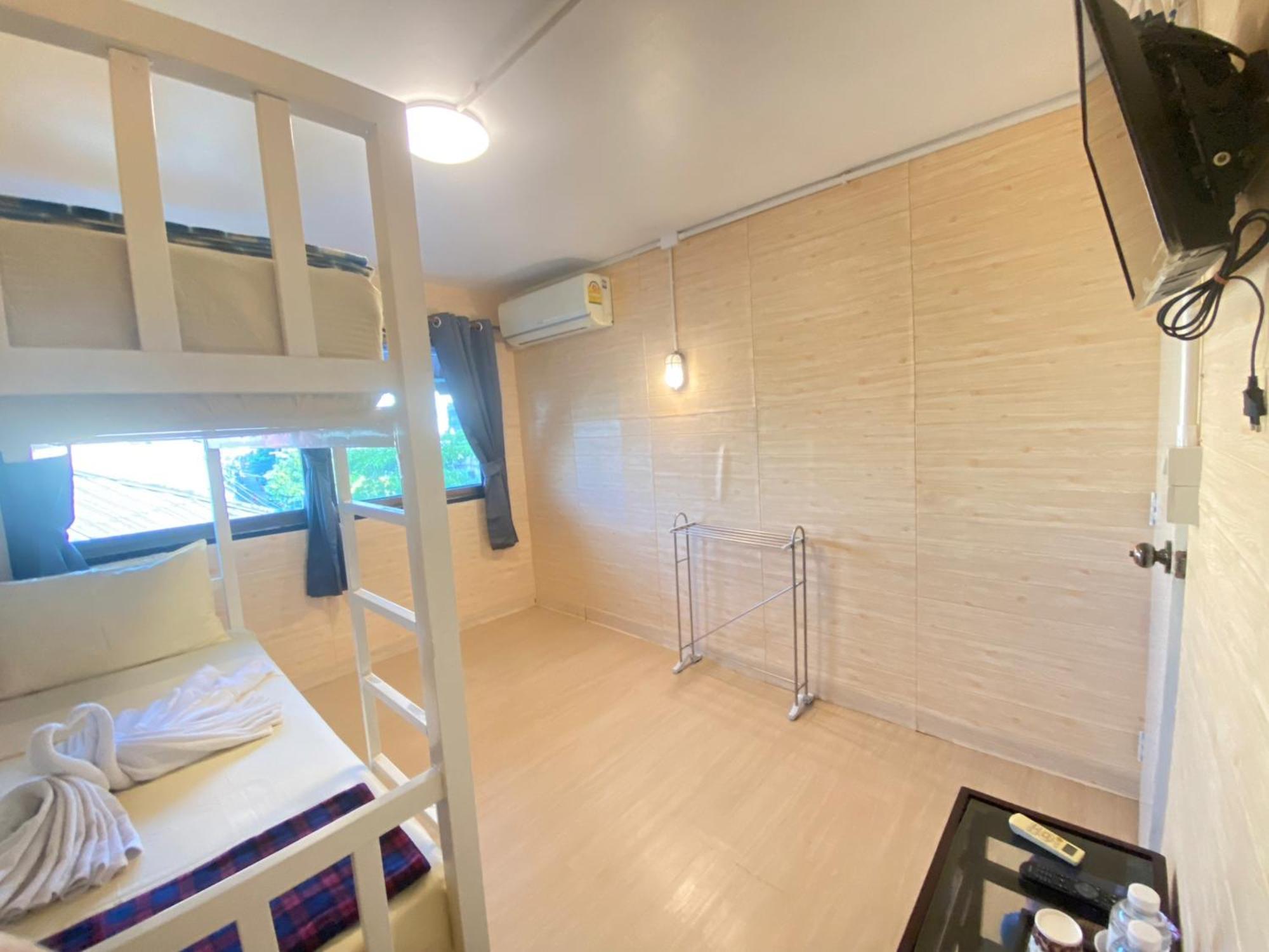 Steve Lady Hostel Bangkok Eksteriør bilde